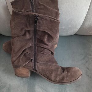 Boutique 9 Brown Suede Ankle Boots
